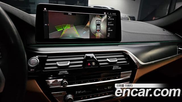 BMW 5시리즈 (G30) - Опции