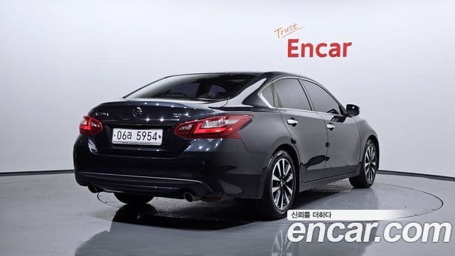 Nissan 알티마 - Экстерьер