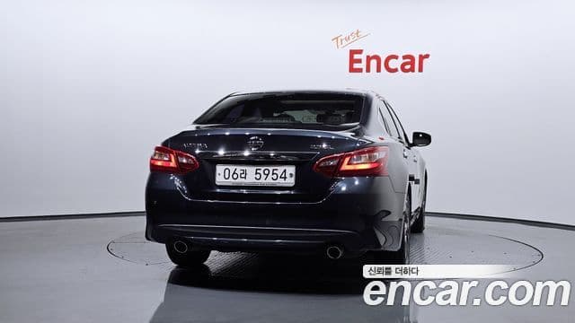 Nissan 알티마 - Экстерьер