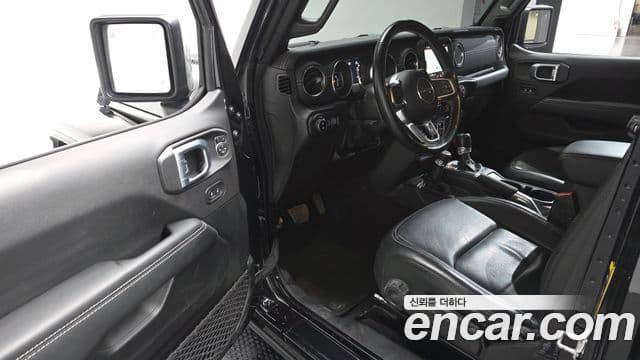 Jeep 랭글러 (JL) - Опции