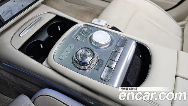 Genesis G90 (RS4) - Салон