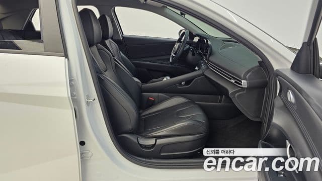 Hyundai 아반떼 (CN7) - Опции