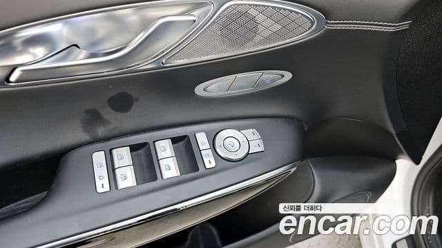 Genesis GV70 - Опции