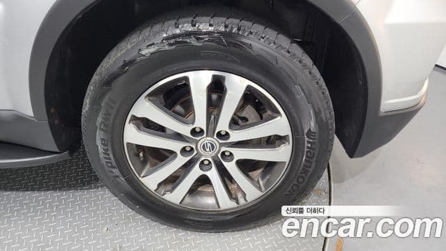 KG Mobility 렉스턴 W - Экстерьер