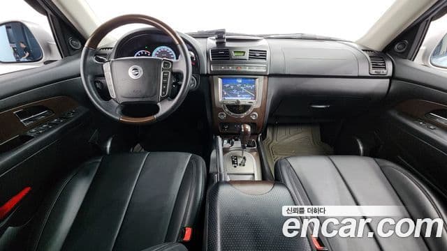 KG Mobility 렉스턴 W - Салон