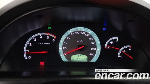 KG Mobility 렉스턴 W - Салон