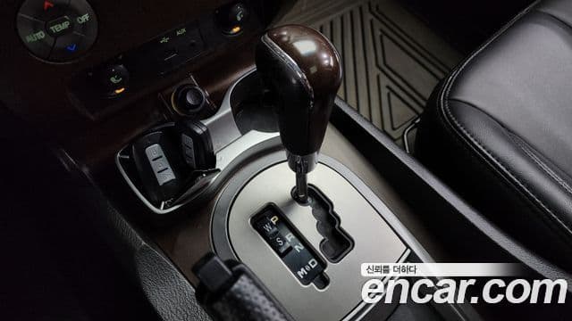 KG Mobility 렉스턴 W - Салон