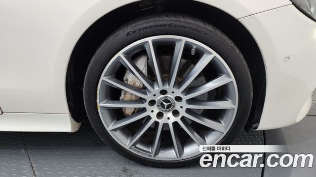 Mercedes-Benz E-클래스 W213 - Экстерьер